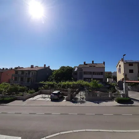 Apartments Renato Muzic Cres * Cres