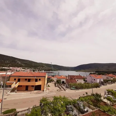 Apartment Apartments Renato Muzic Cres *
