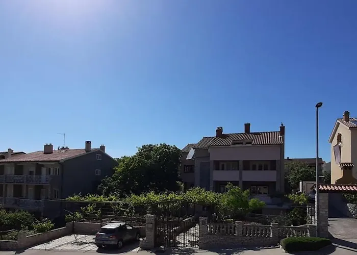 Renato Muzic Апартаменты Црес