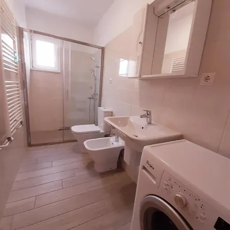 Apartments Renato Muzic Cres