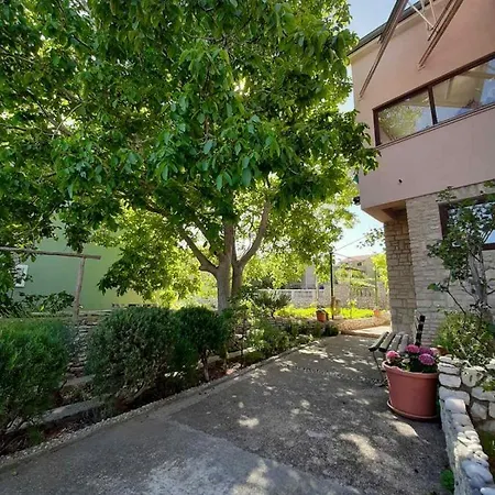 Apartments Renato Muzic Cres Apartment