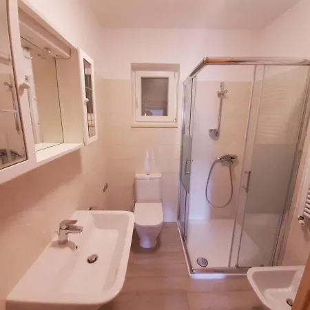 Apartment Apartments Renato Muzic Cres